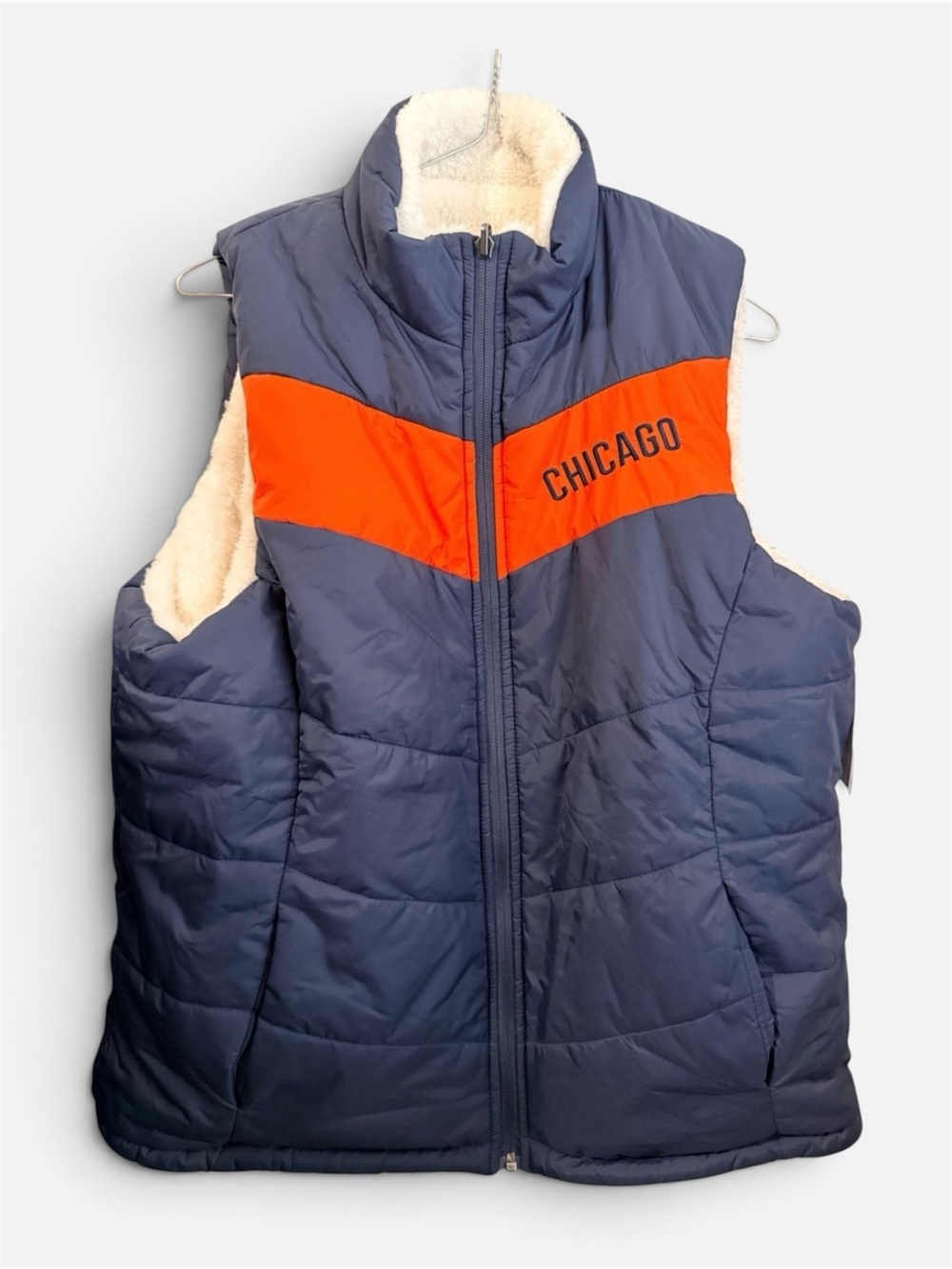 Chicago Bears Women’s L Reversible Sherpa Puffer Vest NWT NFL